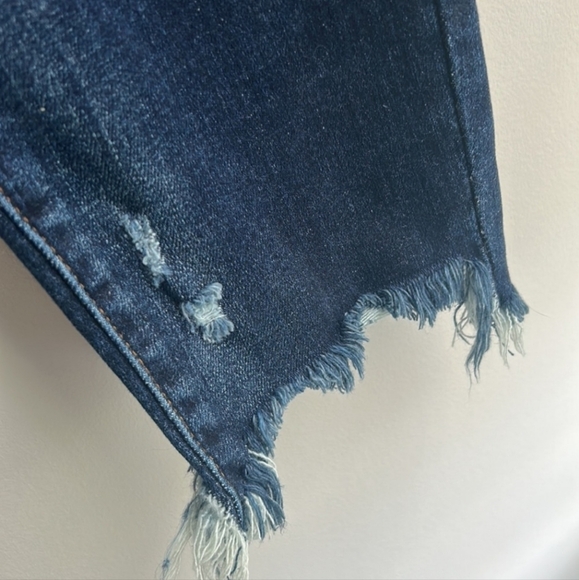 Judy Blue Mid Rise Slim Fit - Picture 7 of 8